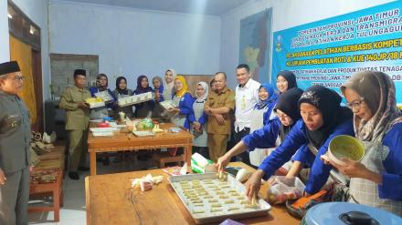 Pelatihan Berbasis kompetensi Pembuatan Roti dan Kue